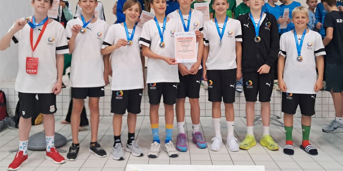 Mit einer Choreo aufs Siegerpodest - U14-Jungs gewinnen Silber bei JtfO